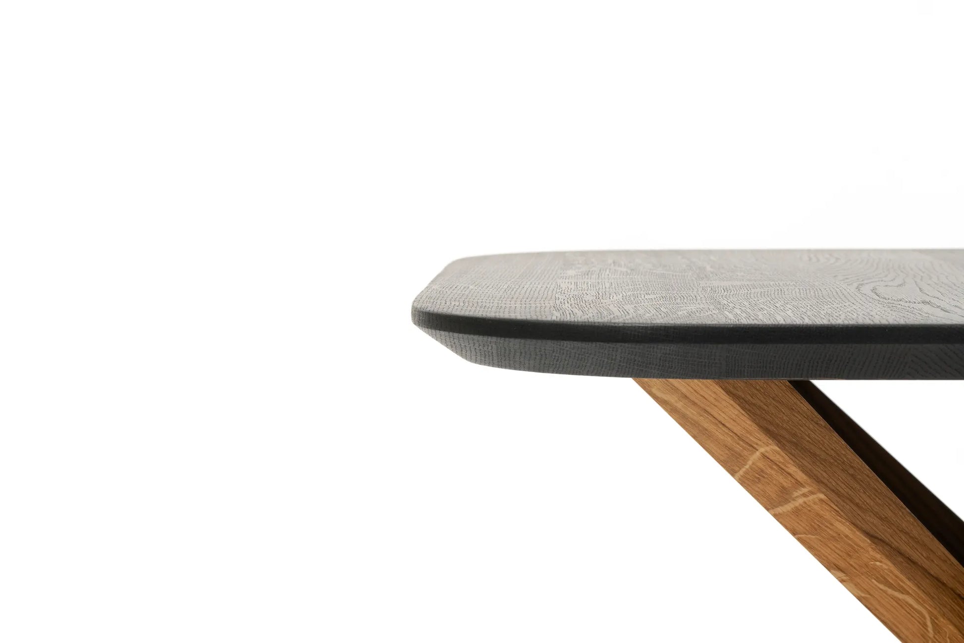 stiks Couchtisch Eiche schwarz, Detail Gestell und Platte
